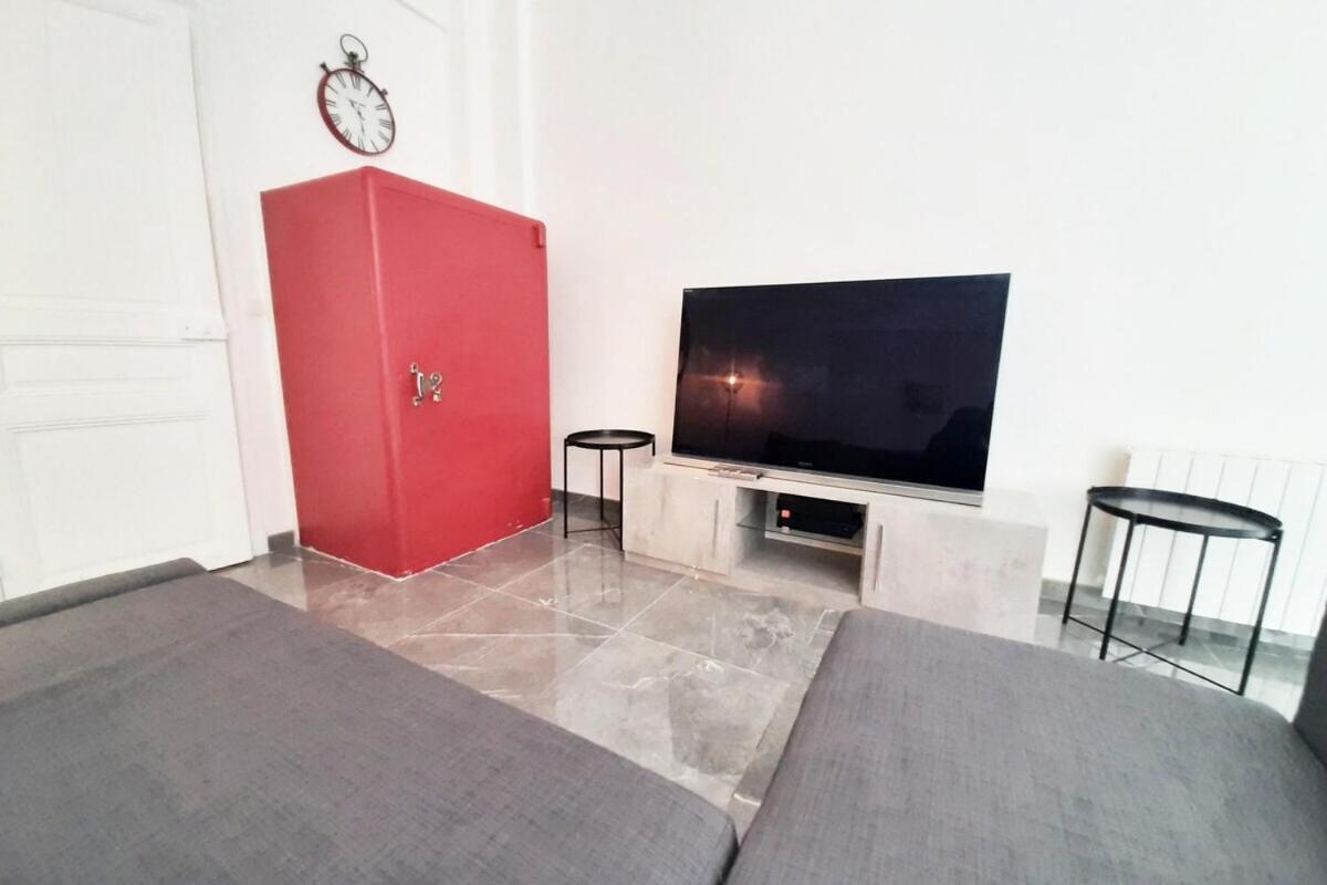 Sweet Apartment In Paris Montmartre מראה חיצוני תמונה